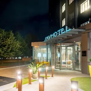 4* מלון Savhotel Fiera